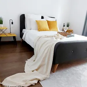 Cozy In The Center Of , Bucharest Romania