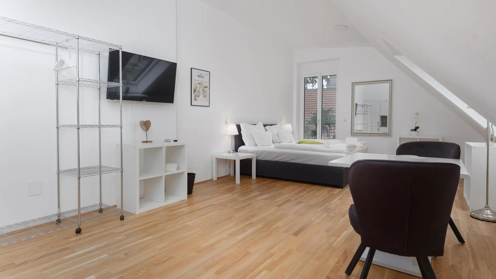 Next To Schoenbrunnpalace Close To Public Transport - Myschoenbrunn Apartments Viena