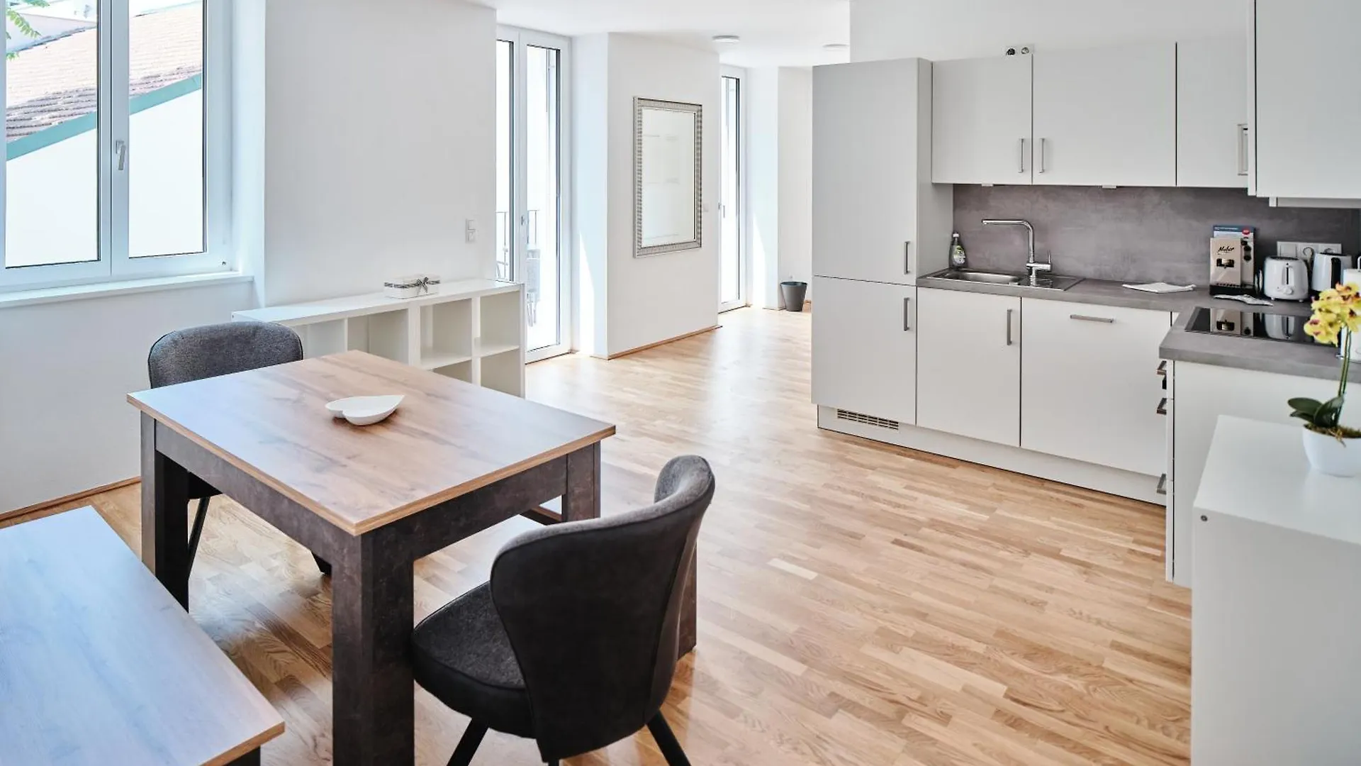 Next To Schoenbrunnpalace Close To Public Transport - Myschoenbrunn Apartments Viena