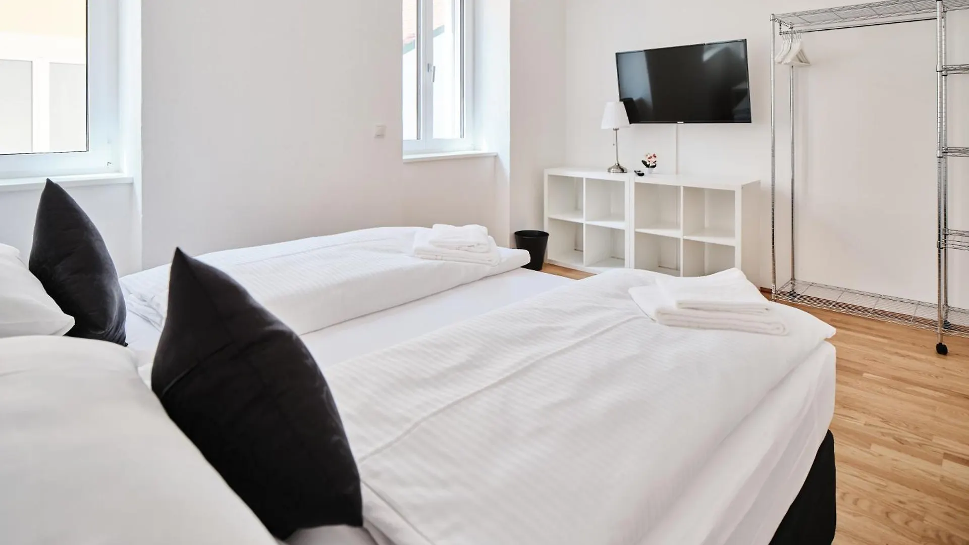 Next To Schoenbrunnpalace Close To Public Transport - Myschoenbrunn Apartments Viena 0*,