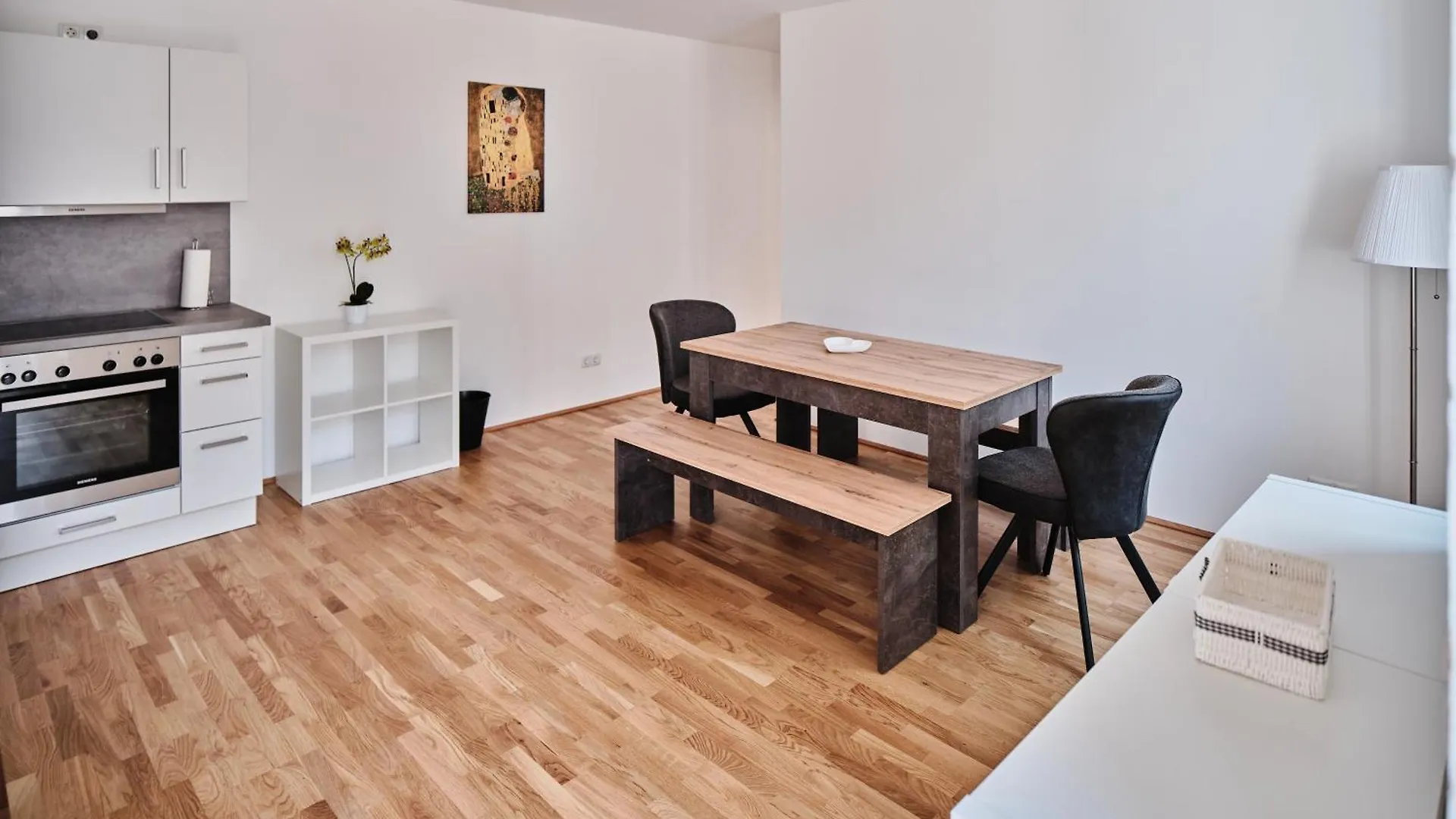Next To Schoenbrunnpalace Close To Public Transport - Myschoenbrunn Apartments Viena