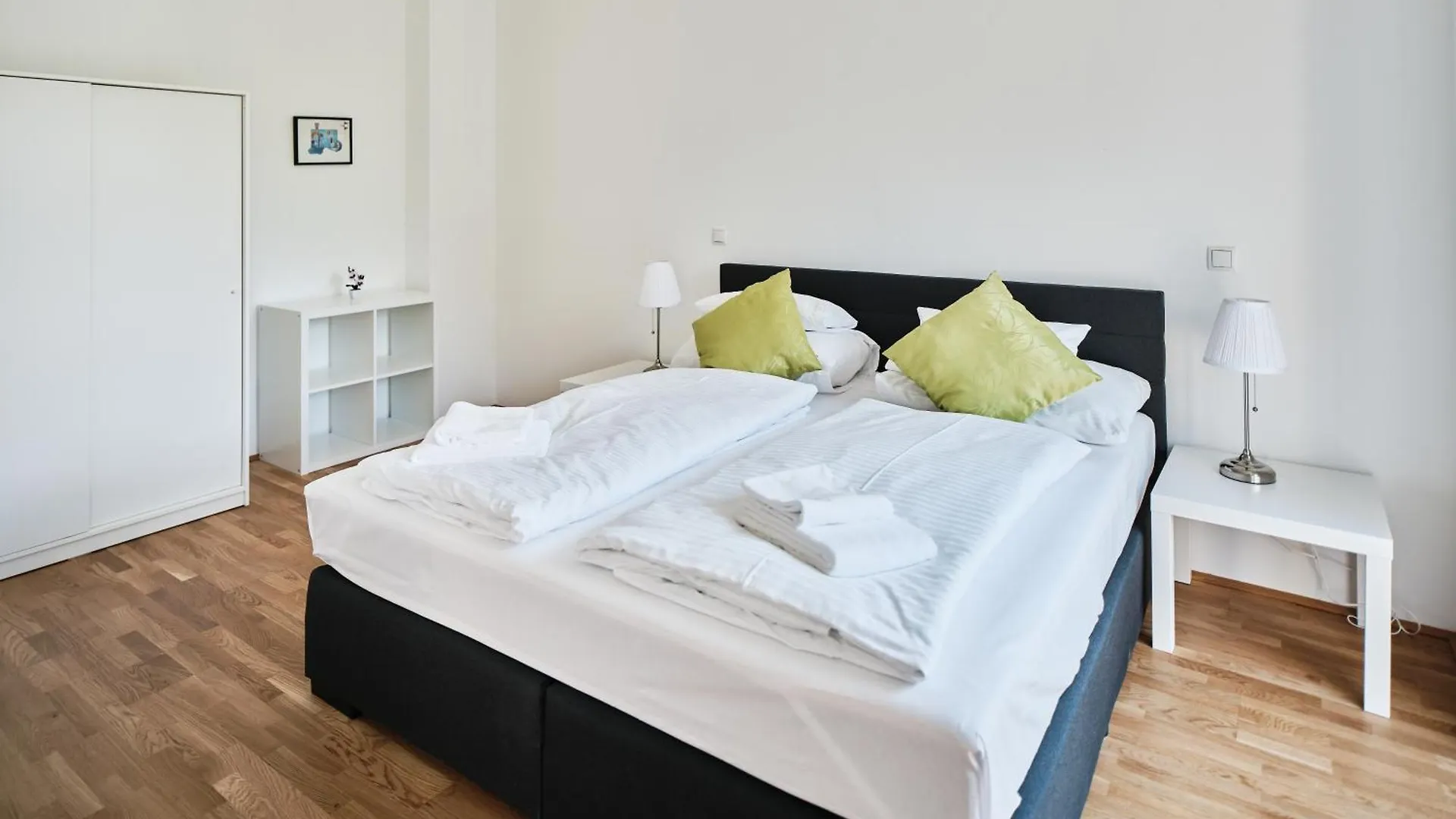 Next To Schoenbrunnpalace Close To Public Transport - Myschoenbrunn Apartments Viena