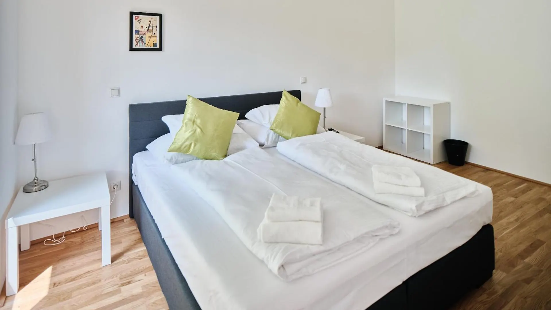 Next To Schoenbrunnpalace Close To Public Transport - Myschoenbrunn Apartments Viena