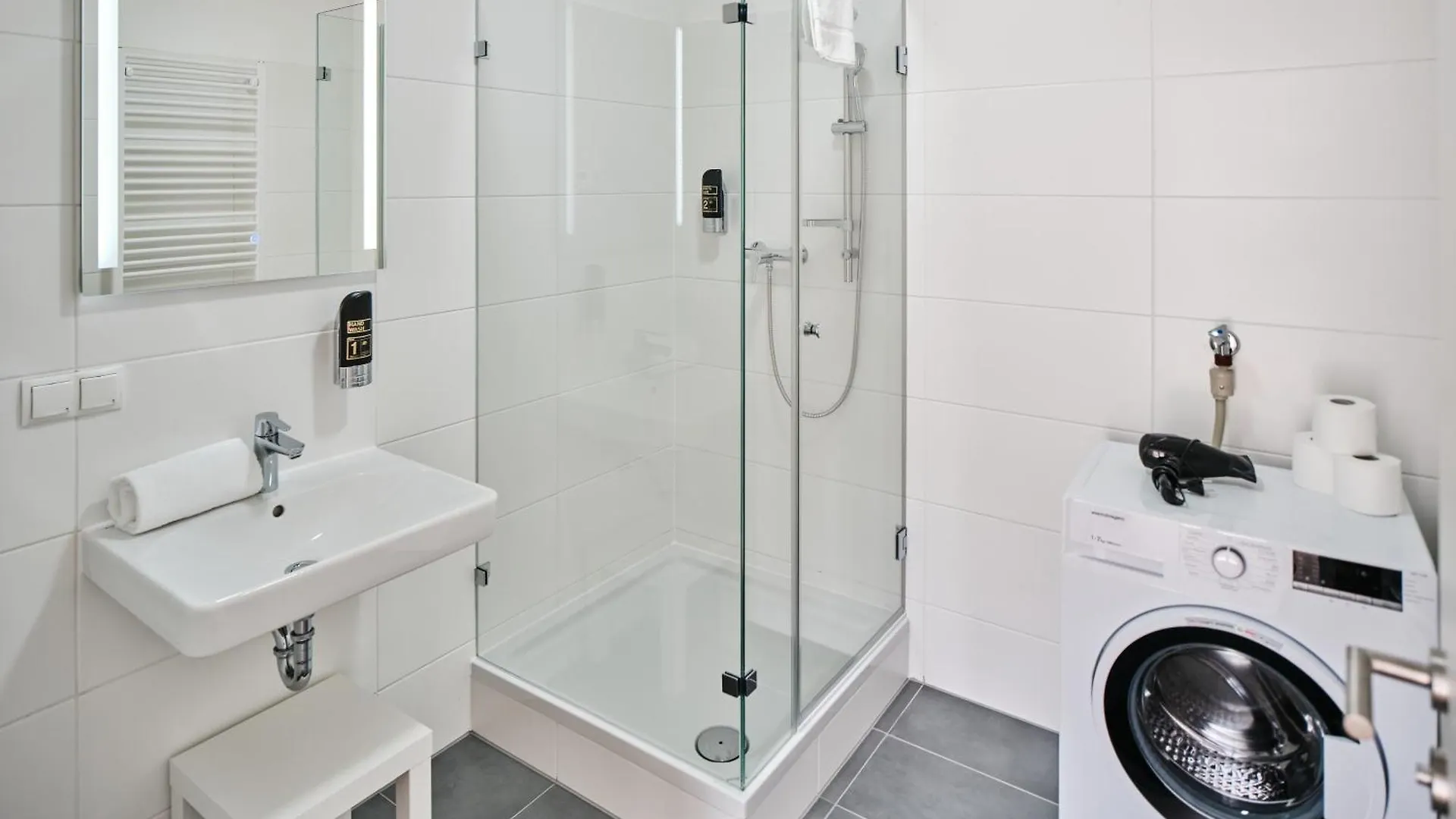 Next To Schoenbrunnpalace Close To Public Transport - Myschoenbrunn Apartments Vienna 0*,  Austria